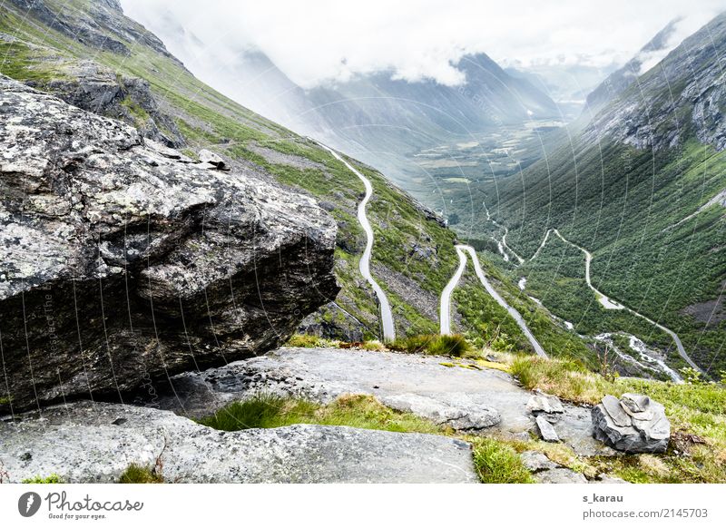 Haarnadelkurven in Trollstigen Ferien & Urlaub & Reisen Abenteuer Freiheit Berge u. Gebirge wandern Natur Felsen Gipfel Norwegen Europa Menschenleer