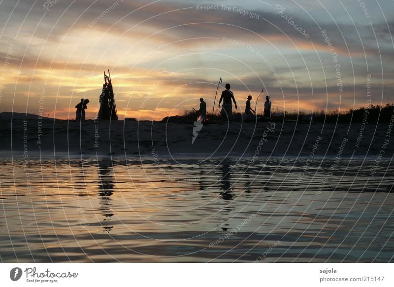 abendstimmung Mensch 5 Umwelt Natur Urelemente Wasser Himmel Wolken Strand Meer Insel Indonesien Asien Südostasien stehen ästhetisch Ferien & Urlaub & Reisen