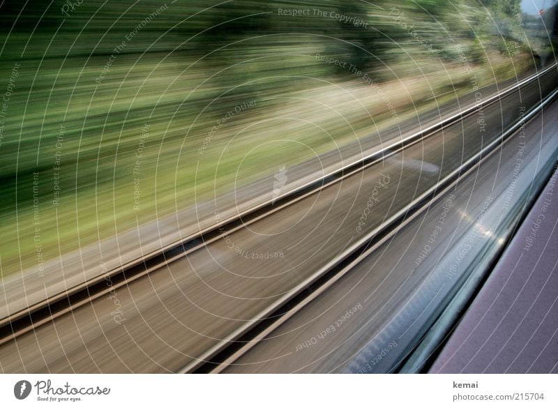 Zügig Bahnfahren Ferien & Urlaub & Reisen Ausflug Verkehr Verkehrsmittel Verkehrswege Personenverkehr Öffentlicher Personennahverkehr Schienenverkehr Eisenbahn