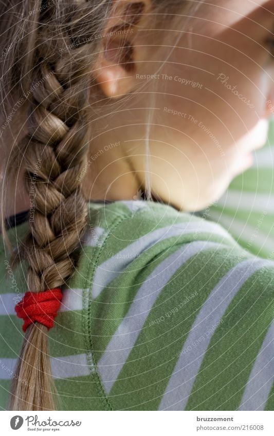 Bockziege Haare & Frisuren Kind Mensch Mädchen Kindheit Kopf 1 3-8 Jahre blond Zopf Traurigkeit grün Gefühle Frustration Langeweile schmollen gestreift Farbfoto