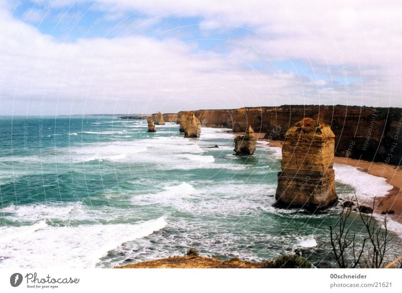 twelve apostles 12 Twelve Apostles Australien Küste Meer Sandstein Klippe Brandung great ocean road Felsen schroff