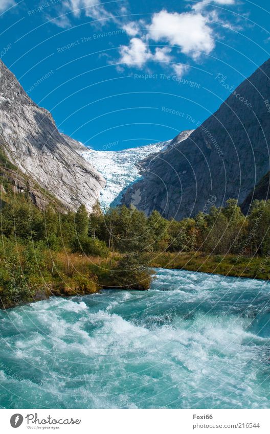 Eiskalt Tourismus Freiheit Natur Pflanze Luft Wasser Himmel Frost Baum Wildpflanze Felsen Berge u. Gebirge Gletscher Wasserfall Stein atmen Bewegung Erholung