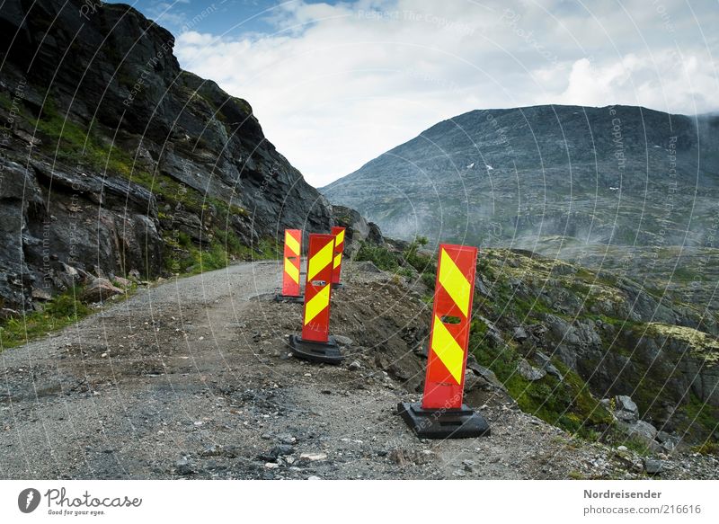 Straßenschäden II Ferien & Urlaub & Reisen Tourismus Ausflug Ferne Berge u. Gebirge Arbeitsplatz Baustelle Umwelt Natur Landschaft Urelemente Erde Schlucht