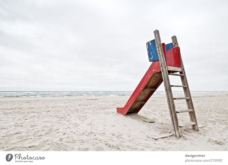 Generation Play Station Spielplatz Rutsche Spielzeug Kindheit Sand Himmel Horizont Wetter Wind Küste Nordsee Meer Langeweile Einsamkeit ausdruckslos Dänemark