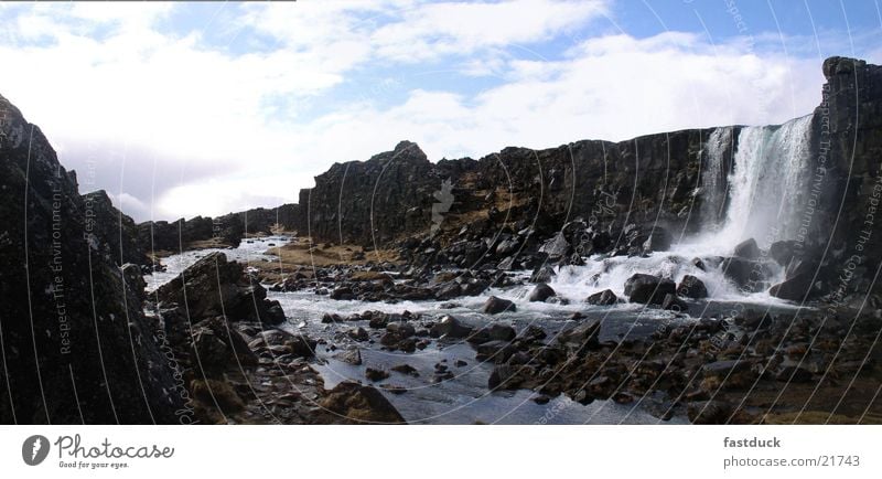 Icelandic Falls Island Panorama (Aussicht) Wasserfall Öxaràrfoss Berge u. Gebirge groß Panorama (Bildformat)