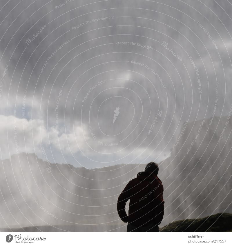 Wasservorhang 1 Mensch Natur Landschaft Wassertropfen Himmel Nebel Hügel Felsen Berge u. Gebirge Wasserfall ästhetisch bedrohlich gigantisch nass Traurigkeit