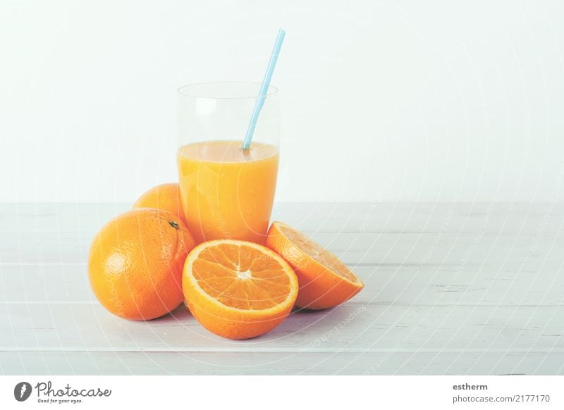 Orangensaft Lebensmittel Dessert Ernährung Frühstück Mittagessen Bioprodukte Diät Getränk Saft Lifestyle Wellness Küche alt Fressen füttern trinken frech