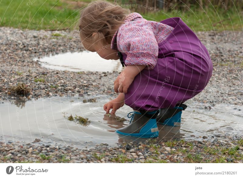 Matschepampe Freizeit & Hobby Spielen Ferien & Urlaub & Reisen Ausflug Abenteuer Freiheit Kindererziehung Kleinkind 1-3 Jahre Natur Herbst Regen Gummistiefel