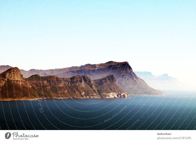 spannung | wohin geht die nächste reise? Ferien & Urlaub & Reisen Tourismus Ausflug Abenteuer Ferne Freiheit Landschaft Wasser Himmel Horizont Klimawandel Hügel