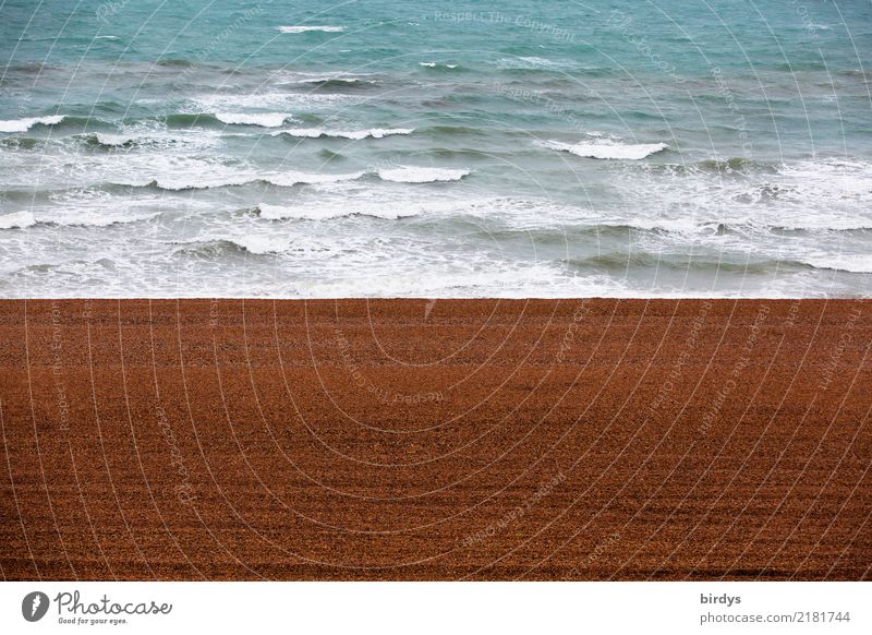 ordentlich aber leer Ferien & Urlaub & Reisen Wellen Küste Strand Meer Sand Wasser außergewöhnlich einfach maritim Sauberkeit blau braun rot ruhig Reinlichkeit