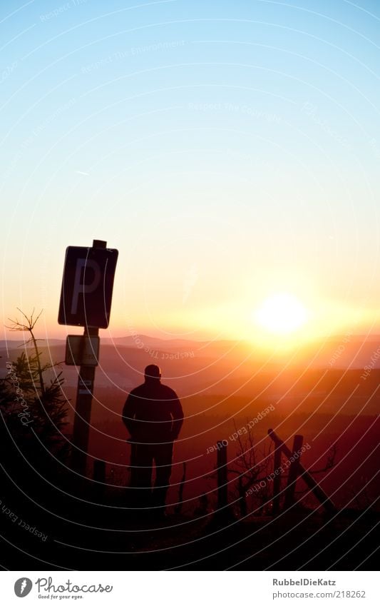 Sonnenuntergang Umwelt Natur Landschaft Erde Himmel Sonnenaufgang Herbst Klima Schönes Wetter Hügel Berge u. Gebirge Gipfel Ferne gigantisch Unendlichkeit