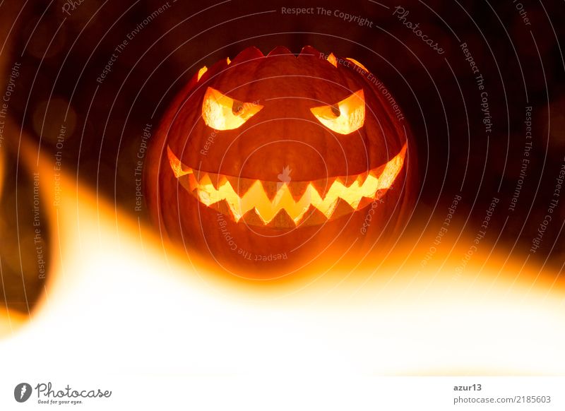 Fire flames halloween pumpkin smile with hot burning eyes mouth Freude Nachtleben Entertainment Party Feste & Feiern Halloween Kunst Kunstwerk Kultur Zeichen