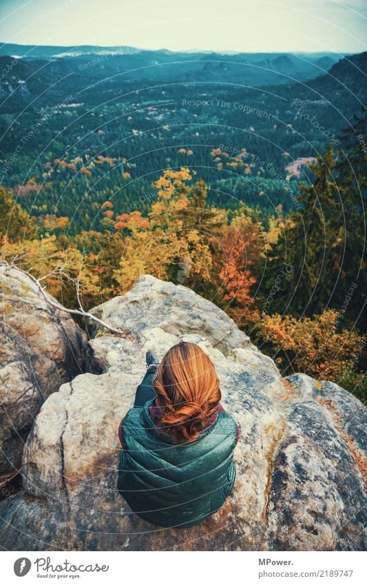 gute aussichten Freizeit & Hobby Ferien & Urlaub & Reisen Tourismus Ausflug Abenteuer Ferne Freiheit Berge u. Gebirge wandern Junge Frau Umwelt Natur Landschaft