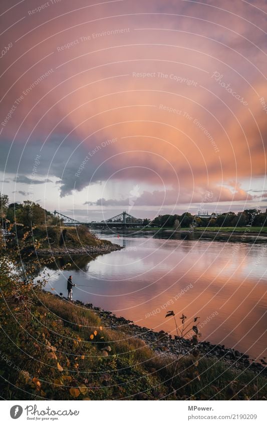 anglerhotspot Umwelt Himmel Schönes Wetter Sturm Brücke Abenteuer Abenddämmerung Angler Angeln Elbe Wolkenformation Flussufer Herbst Reflexion & Spiegelung