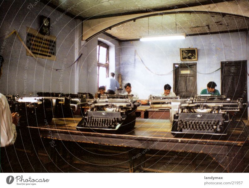 schreibmaschinenschule Schreibmaschine Tippen Indien Verkehr Schule lernen Himalaya