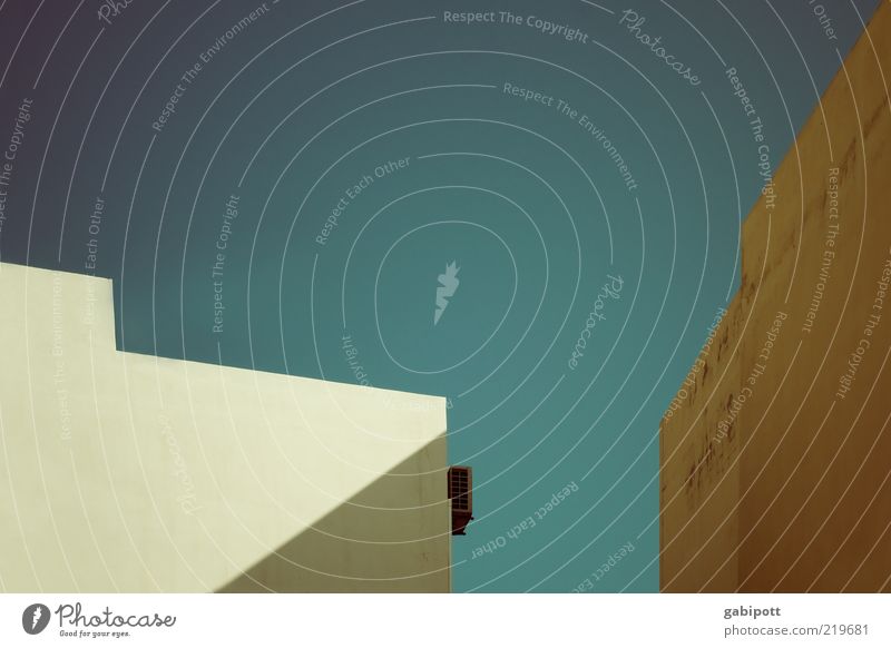 ecken und kanten Sommer Wolkenloser Himmel Schönes Wetter Haus Mauer Wand Fassade eckig blau gelb weiß Zufriedenheit komplex Perspektive Kreta Linie Ecke