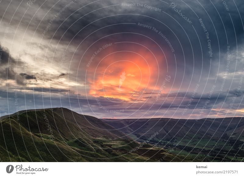 Das Himmelsfeuer Erholung ruhig Freizeit & Hobby Ferien & Urlaub & Reisen Ausflug Abenteuer Ferne Freiheit Natur Landschaft Wolken Sommer Wetter Hügel England