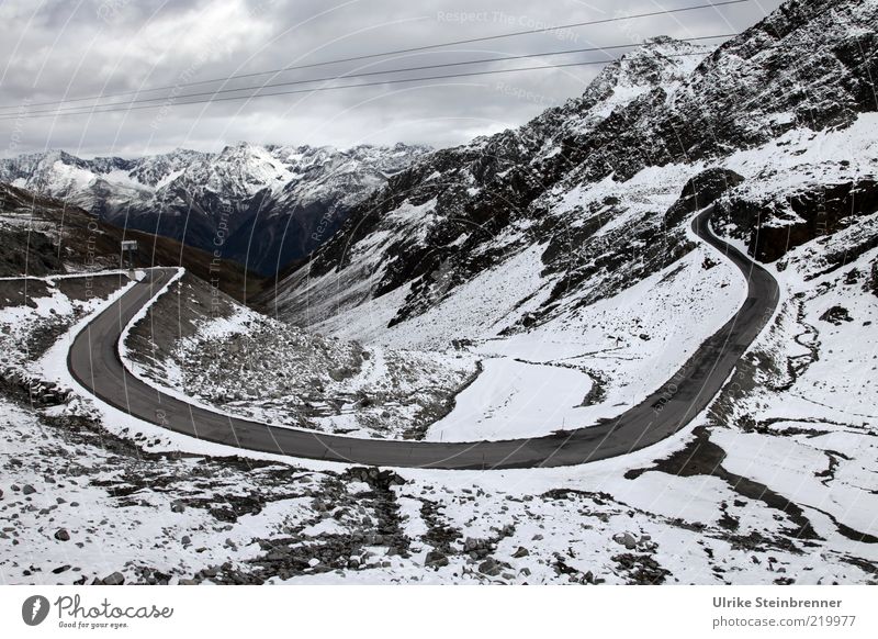 Kurve der Passstraße am Rettenbachgletscher, Ötztal Straße Wende Rettenbachferner Gletscher Alpen Berge u. Gebirge Schnee Höhe Serpentinen Österreich Gipfel