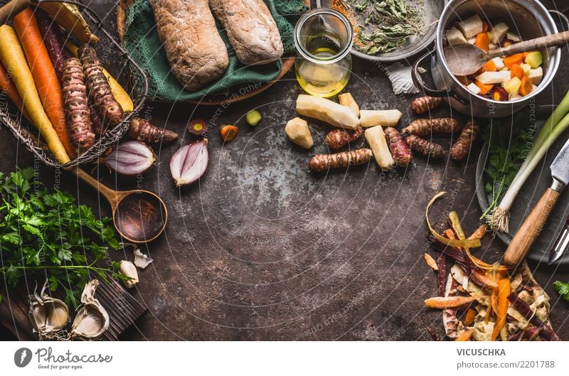 Kochen mit Wurzelgemüse Lebensmittel Gemüse Suppe Eintopf Kräuter & Gewürze Ernährung Mittagessen Abendessen Bioprodukte Vegetarische Ernährung Diät Geschirr