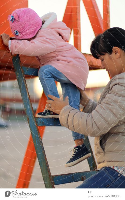 Portion Lifestyle Kindererziehung Bildung Kindergarten Azubi Mensch feminin Baby Kleinkind Mädchen Eltern Erwachsene Mutter Geschwister Großeltern Senior