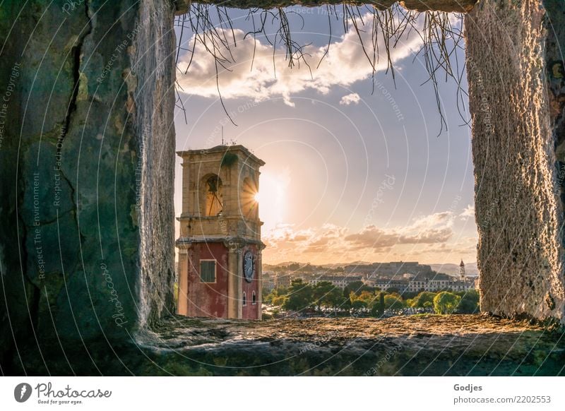 Hoffnungsschimmer Himmel Wolken Baum Gras Sträucher Moos Kérkira Korfu Hauptstadt Haus Kirche Turm Bauwerk Architektur Mauer Wand Fenster Sehenswürdigkeit Blick