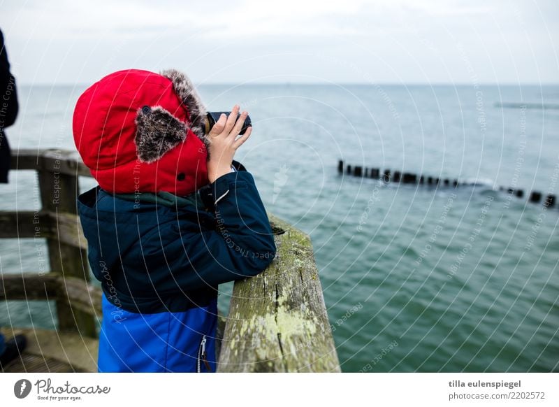 Little explorer Freizeit & Hobby Ferien & Urlaub & Reisen Tourismus Ausflug Ferne Sightseeing Expedition Meer Winter maskulin Kind Junge Kindheit Leben 1 Mensch