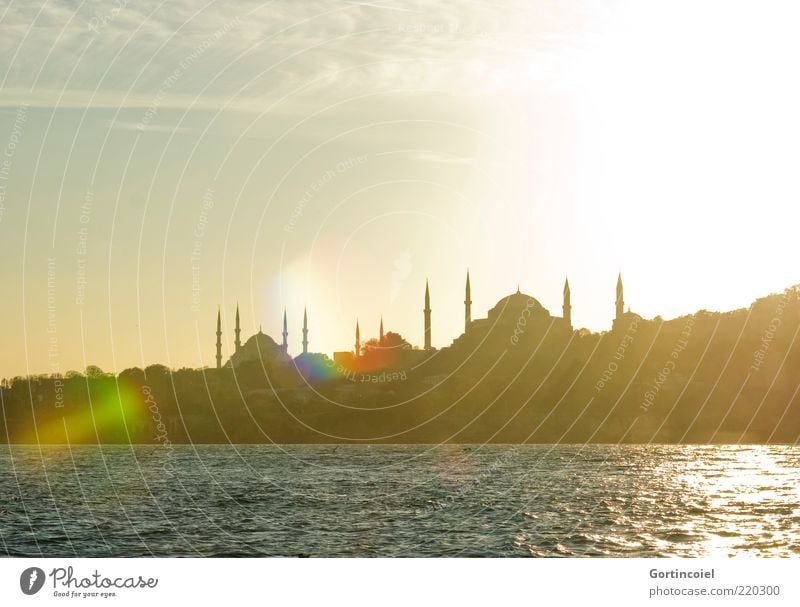 Abendsonne Küste Meer Skyline Kirche Bauwerk Gebäude Sehenswürdigkeit Moschee Hagia Sophia Blaue Moschee Sultanahmet Camii Ayasofya Sophienkirche Istanbul