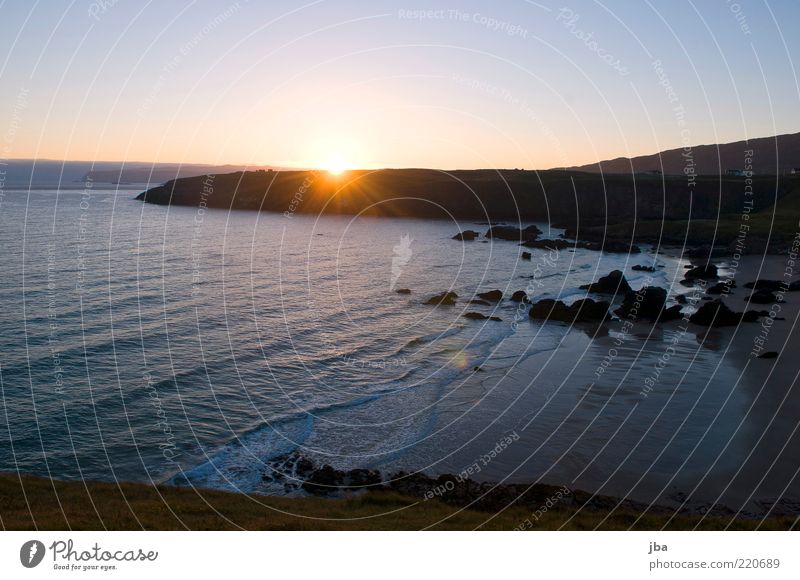 aufgehen Wohlgefühl Erholung ruhig Ferne Freiheit Sommer Sonne Strand Meer Wellen Natur Landschaft Sand Wasser Herbst Schönes Wetter Küste Bucht Durness