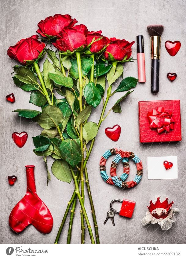 Rosen Blumenstrauß und Valentinstag Accessoires Lifestyle Stil schön Party Veranstaltung Feste & Feiern feminin Mode Schmuck Dekoration & Verzierung Sammlung