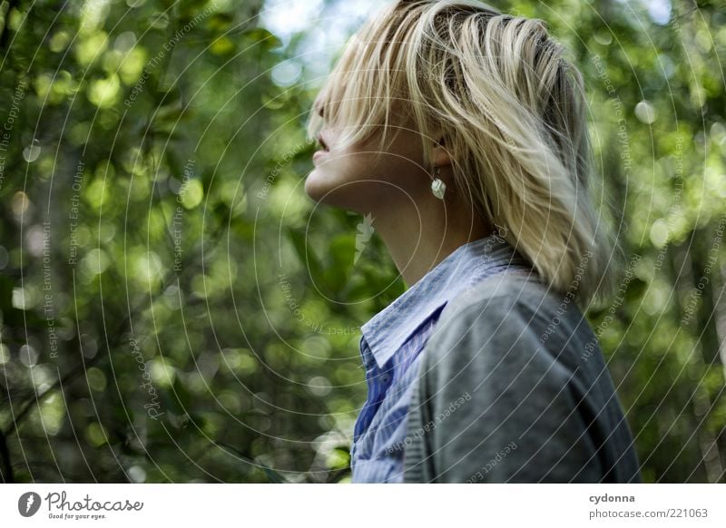 Wind kommt auf Lifestyle elegant Stil schön Leben Wohlgefühl Zufriedenheit Erholung ruhig Mensch Junge Frau Jugendliche Haare & Frisuren 18-30 Jahre Erwachsene