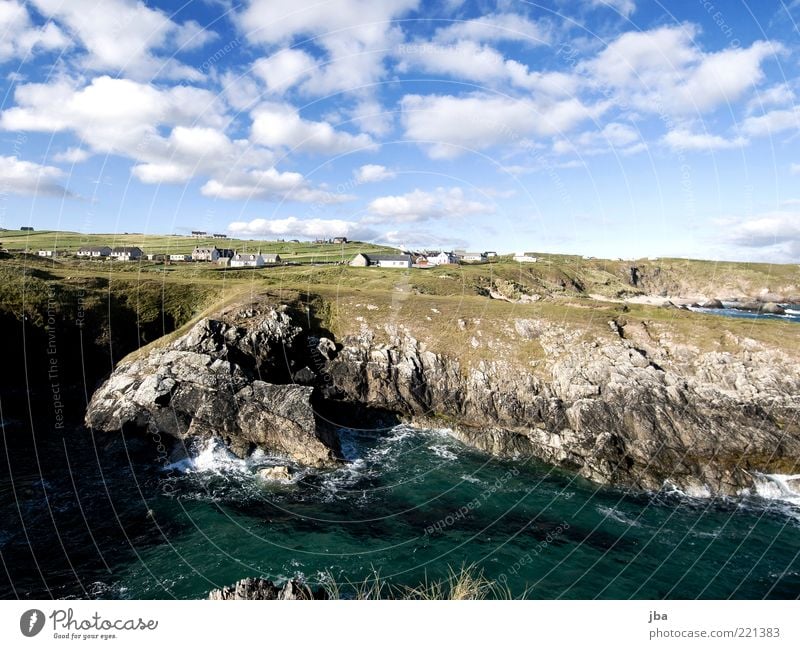 wild {N1} Ferne Freiheit Sommer Meer Wellen Natur Landschaft Urelemente Wasser Schönes Wetter Küste Bucht Durness Schottland Dorf Sehenswürdigkeit Stein Klippe