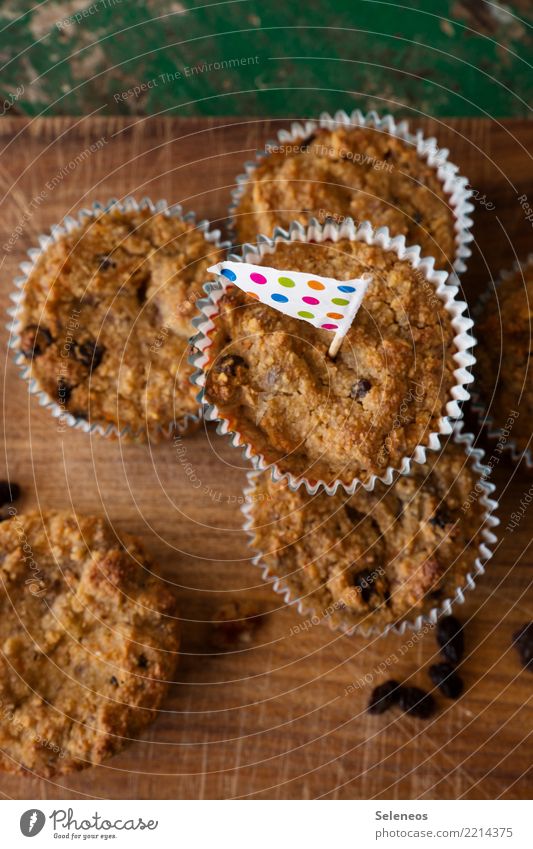 Küchlein Lebensmittel Teigwaren Backwaren Kuchen Dessert Süßwaren Muffin Ernährung Essen Kaffeetrinken Wohlgefühl genießen lecker süß Sünde Fahne Geburtstag