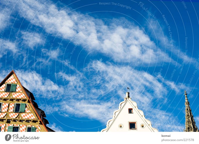 3 Gebäudespitzen (LT Ulm 14.11.10) Himmel Wolken Sommer Schönes Wetter Altstadt Skyline Haus Kirche Bauwerk Architektur Mauer Wand Fassade Fenster Fensterladen