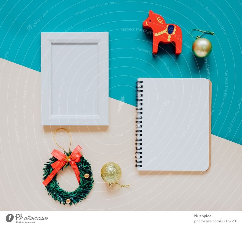 Kreative flache Lage von Handwerks- und Fotorahmen Stil Design Glück Winter Dekoration & Verzierung Feste & Feiern Weihnachten & Advent Accessoire Papier