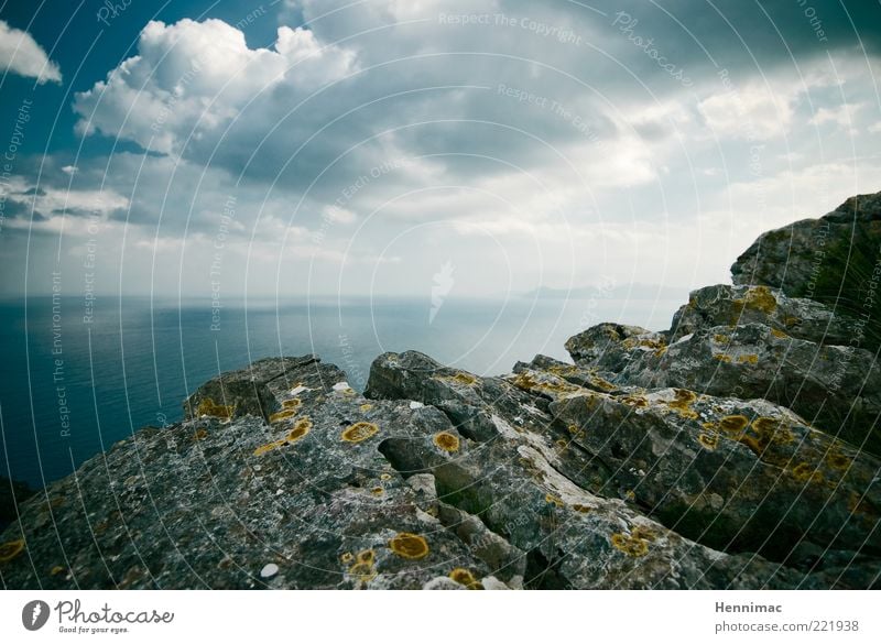 Meer davon! Ferien & Urlaub & Reisen Ferne Freiheit Insel Berge u. Gebirge Natur Landschaft Himmel Wolken Horizont Klima Wetter Gewitter Moos Felsen Küste Stein