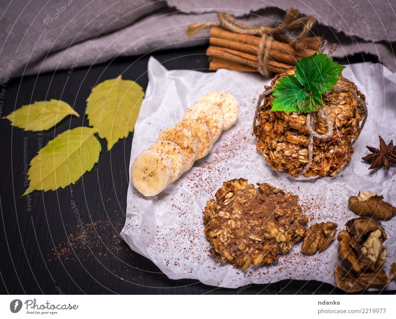 Kekse aus Haferflocken Dessert Süßwaren Ernährung Frühstück Mittagessen Diät Kakao Tisch Holz lecker natürlich braun weiß Energie Tradition Korn Mahlzeit ganz