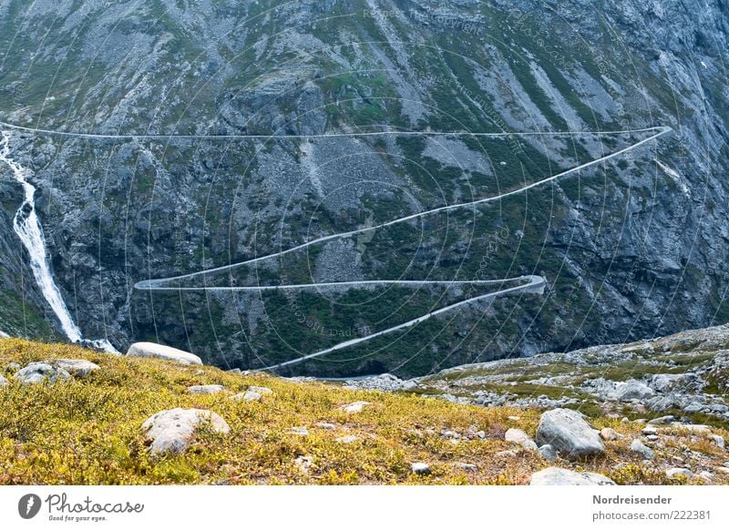 Fahrspaß Tourismus Ausflug Expedition Berge u. Gebirge Natur Landschaft Urelemente Verkehrswege Straße Wege & Pfade außergewöhnlich Einsamkeit einzigartig