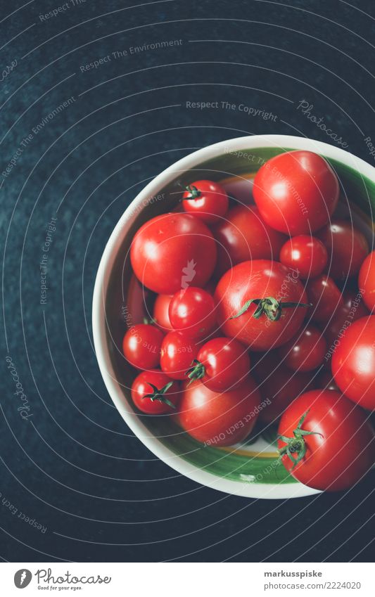 frische Bio Tomante Ernte Lebensmittel Gemüse Tomate Gartenbau selbstversorung urban gardening Ernährung Bioprodukte Vegetarische Ernährung Diät Fasten Slowfood