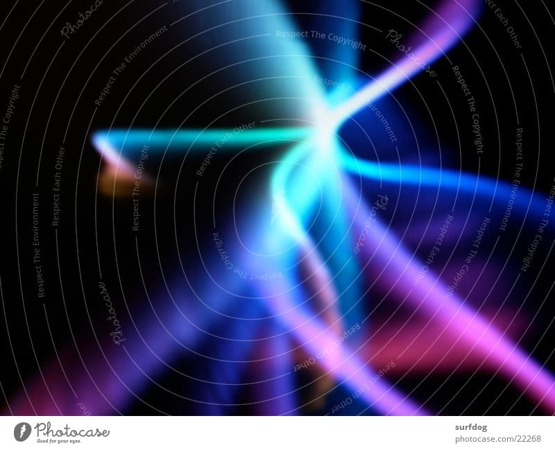 Lichtspinne mehrfarbig Langzeitbelichtung Bildschirmschoner RGB obskur Kontrast Farbe