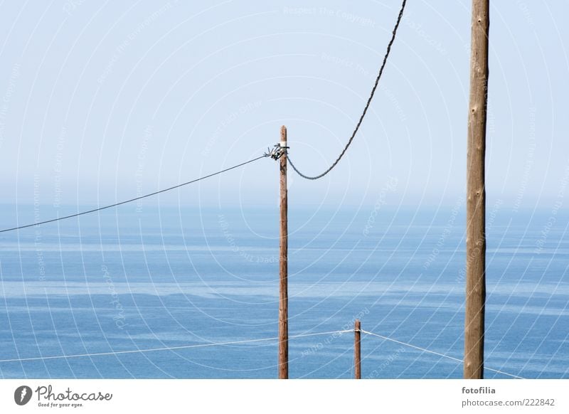 bleibt verbunden! Kabel Technik & Technologie Telekommunikation Telefonmast Telefonkabel Telefonanschluss Landschaft Wasser Himmel Wolkenloser Himmel Sommer