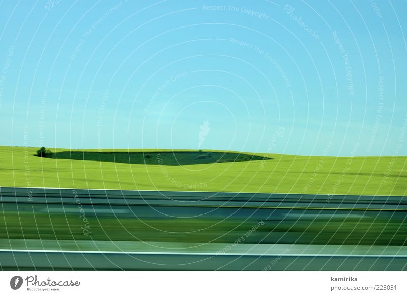 island and the yellow sea Landschaft Luft Himmel Wolkenloser Himmel Horizont Frühling Sommer Schönes Wetter Feld Verkehrswege Straßenverkehr Autofahren Autobahn