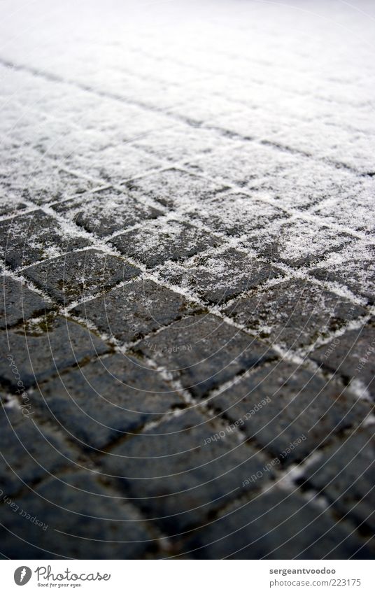 Schnee an der Stelle der Terrasse wo oben der Balkon ist harmonisch ruhig Winter Umwelt Natur Urelemente Wasser Klima Wetter Schönes Wetter Eis Frost