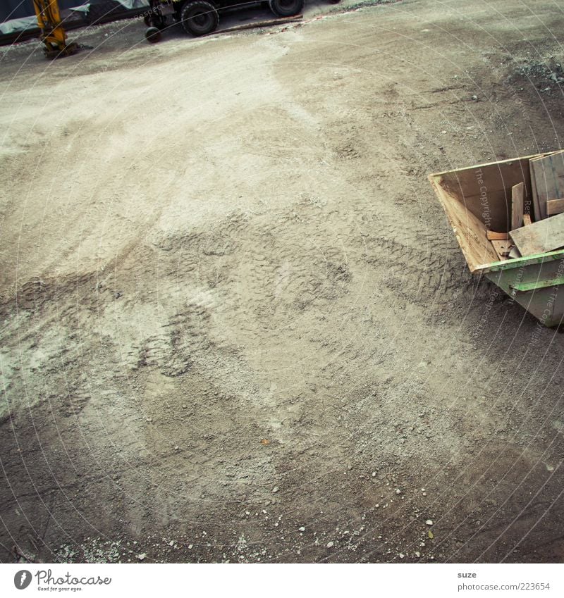 Bauplatz Baustelle Umwelt Urelemente Erde Sand Container grau Ordnung Boden Bodenbelag Straßenbau Baugrundstück Bagger Reifenspuren Schrott Freiraum Kies