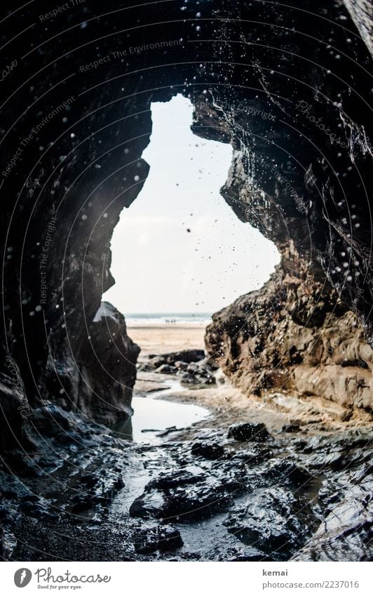 Feuchtgebiet Höhle Freizeit & Hobby Ferien & Urlaub & Reisen Ausflug Abenteuer Freiheit Natur Wasser Wassertropfen Himmel Felsen Küste Strand Meer Eingang Stein