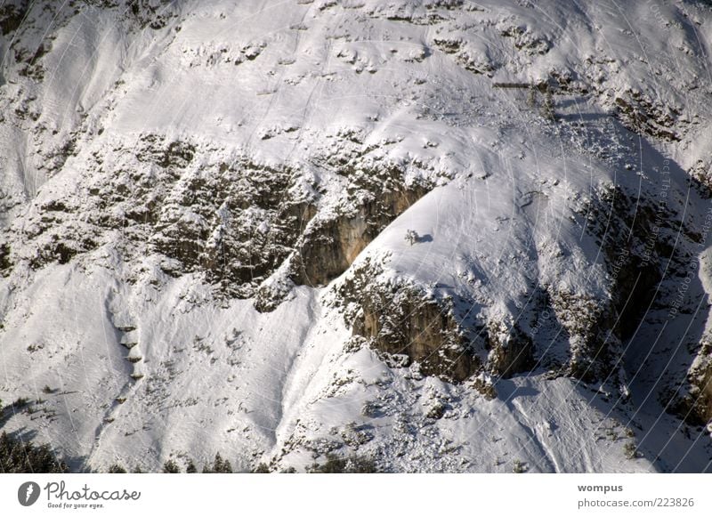 Lawinen-Schutz-Bauten-in extremer Lage Umwelt Natur Landschaft Felsen Alpen Berge u. Gebirge braun grau weiß Farbfoto Außenaufnahme Tag Vogelperspektive Schnee