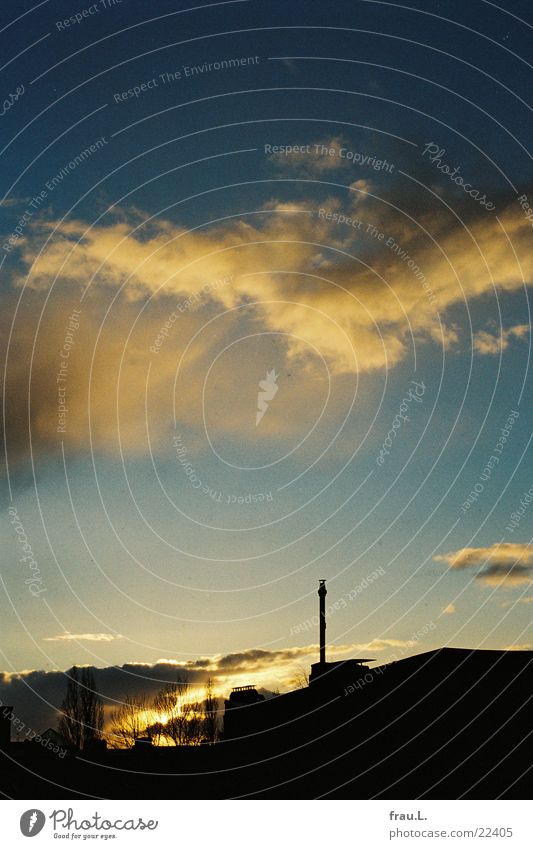 Abend-Himmel Dach Wolken Winter Stadt Wohngebiet Sonne