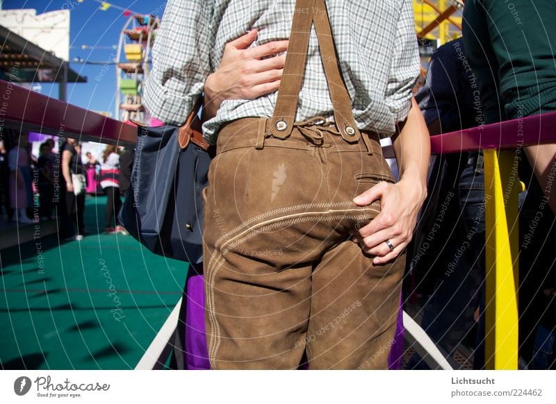 Oktoberfest! Ausflug Feste & Feiern Flirten Paar Partner Veranstaltung Bayern Tradition Herbst Sehenswürdigkeit Theresienwiese Mode Hose Leder Tracht Lederhose