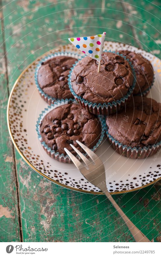 Schokomuffins Lebensmittel Teigwaren Backwaren Dessert Süßwaren Muffin Ernährung Kaffeetrinken Picknick genießen lecker süß Farbfoto Innenaufnahme