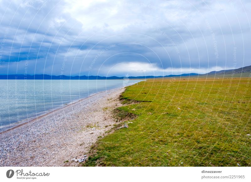 Song Kul See, Kirgisistan schön Ferien & Urlaub & Reisen Tourismus Sommer Berge u. Gebirge Natur Landschaft Himmel Wolken Gras Park Wiese Hügel Felsen natürlich