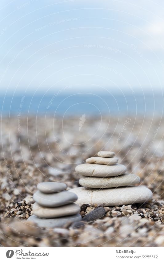 gemeinsam Wellness harmonisch Zufriedenheit Erholung Meditation Ferien & Urlaub & Reisen Sommerurlaub Strand Meer Natur Küste Stein Wasser ästhetisch